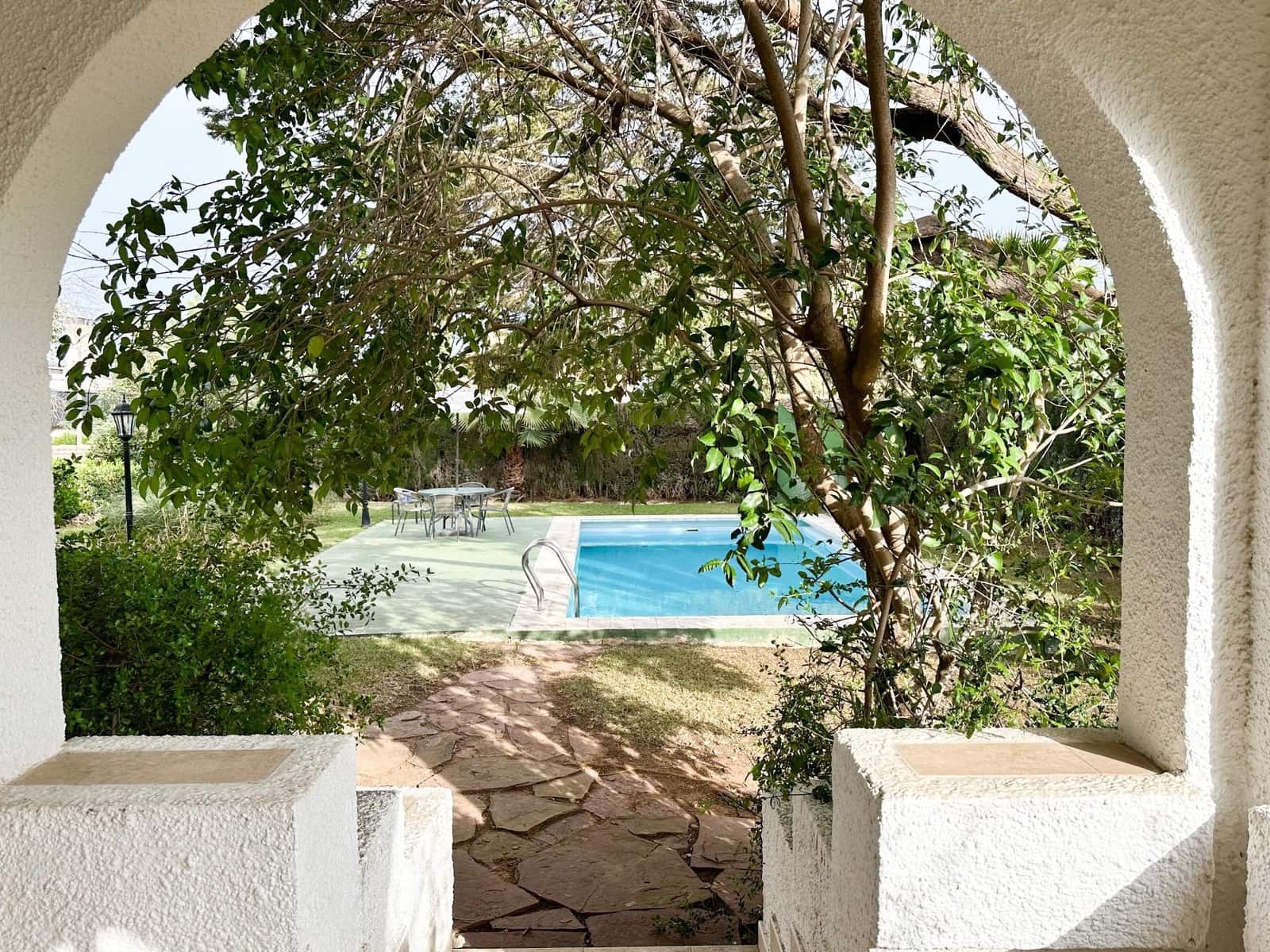 3 bedroom Semi-detached Villa for rent in Riba-roja de Turia with pool - € 2,500 (Ref: 9755711)