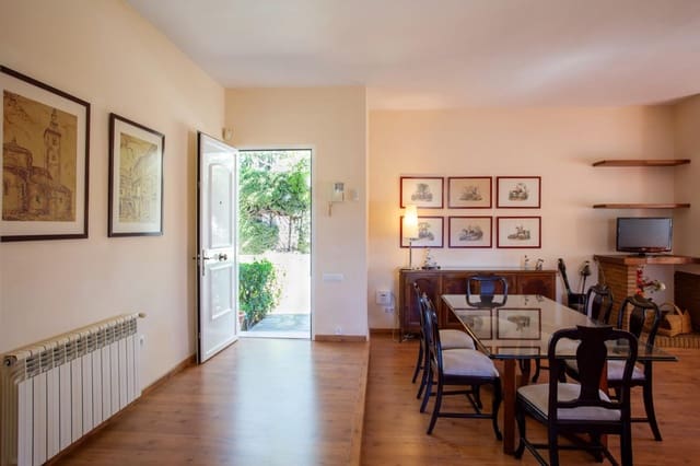 3 slaapkamer Halfvrijstaande villa te huur in Riba-roja de Túria met zwembad garage - € 2.500 (Ref: 9755711)