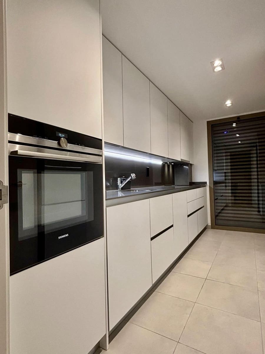 2 bedroom Flat for rent in Valencia city with pool - € 2,000 (Ref: 9763627)