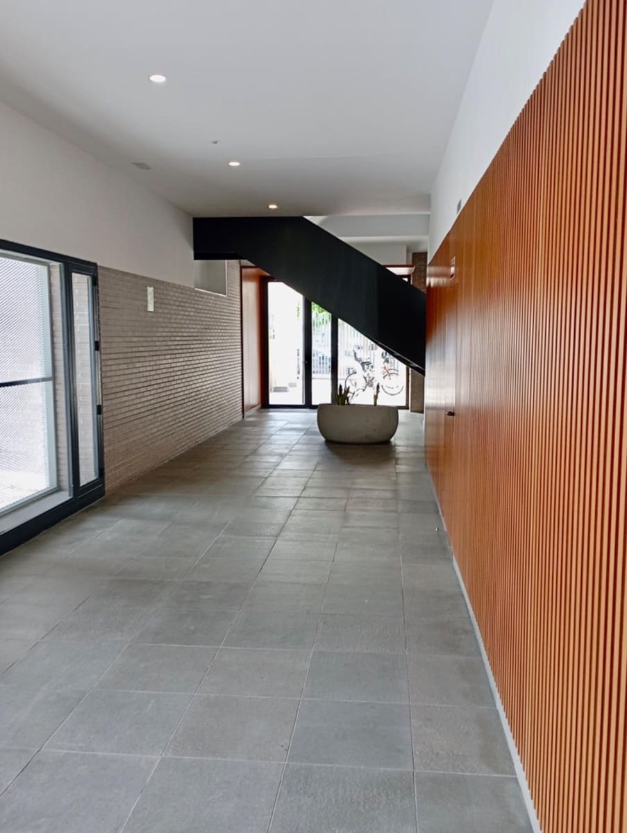 2 bedroom Flat for rent in Valencia city with pool - € 2,000 (Ref: 9763627)