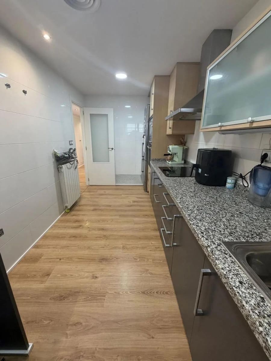 4 makuuhuone Kattohuoneisto myytävänä paikassa Burjassot - 584 900 € (Ref: 9780594)