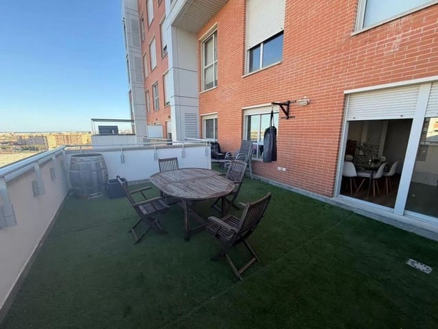 Ático de 4 habitaciones en Burjassot en venta - 584.900 € (Ref: 9780594)