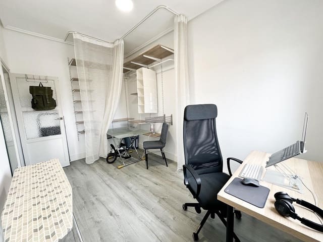 3 soveværelse Lejlighed til leje i Penya-Roja, Valencia by - € 1.390 (Ref: 9804321)