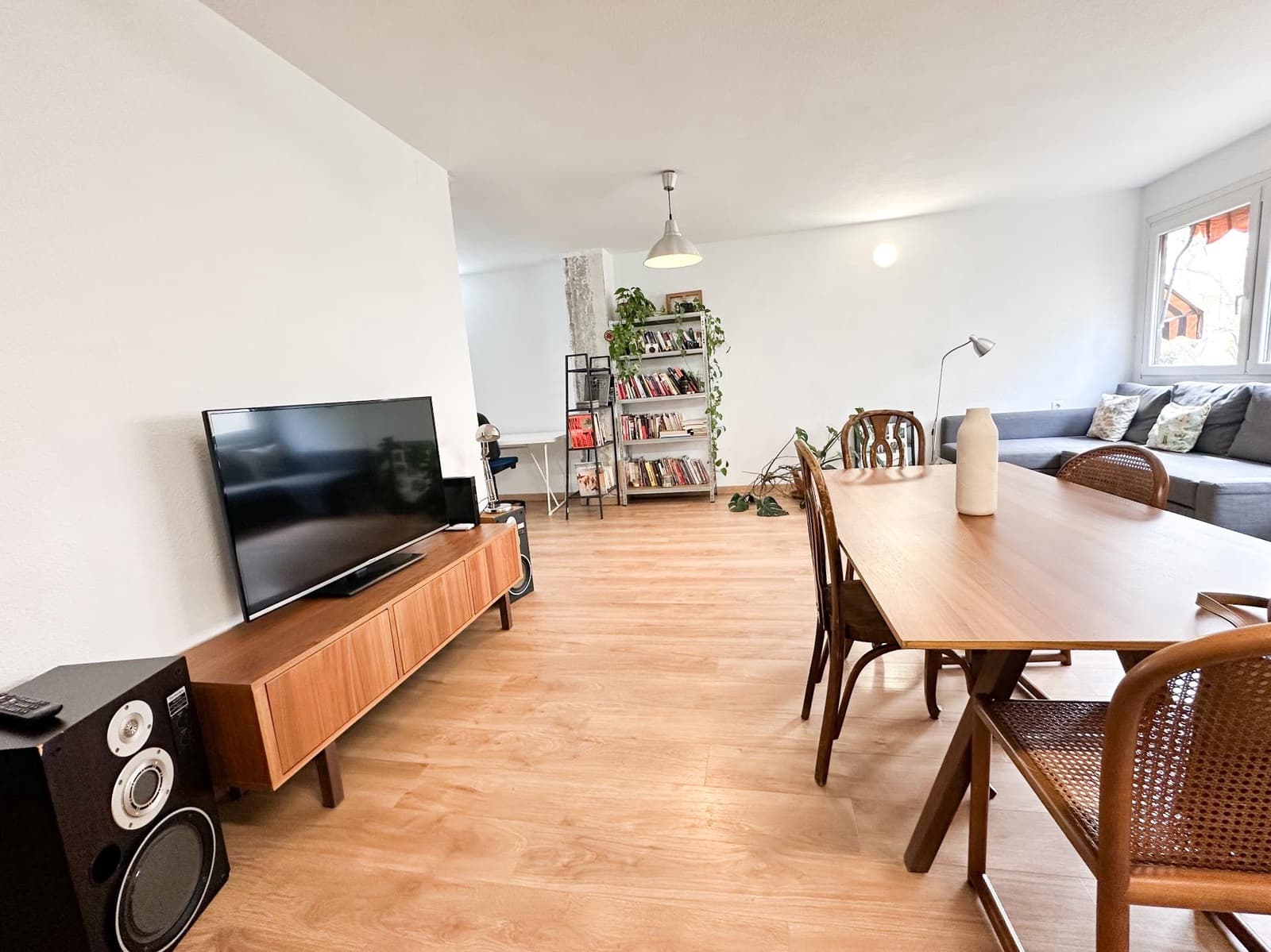 1 Zimmer Wohnung zu vermieten in Valencia Stadt mit Garage - 2.200 € (Ref: 9804322)