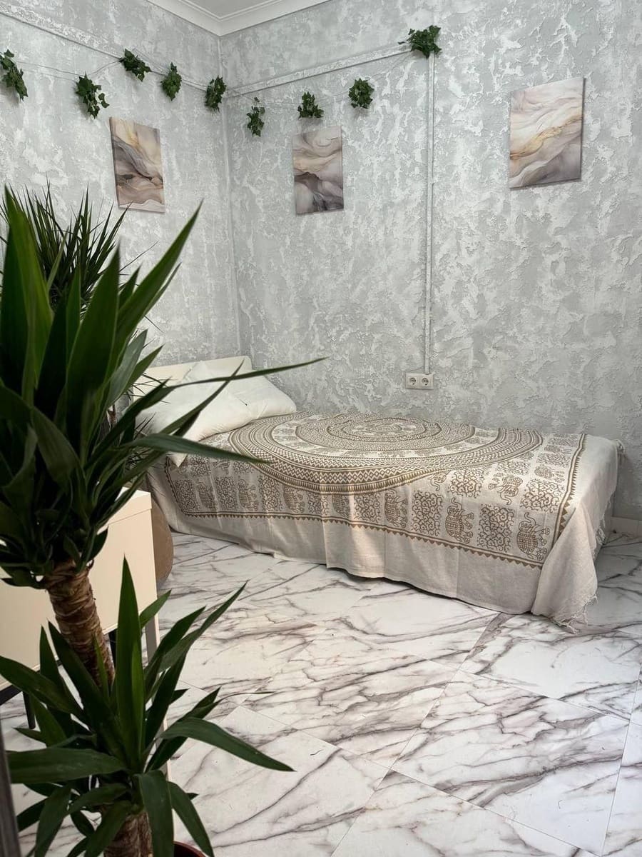 5 sypialnia Mieszkanie na sprzedaż w Mislata - 220 000 € (Ref: 9808013)