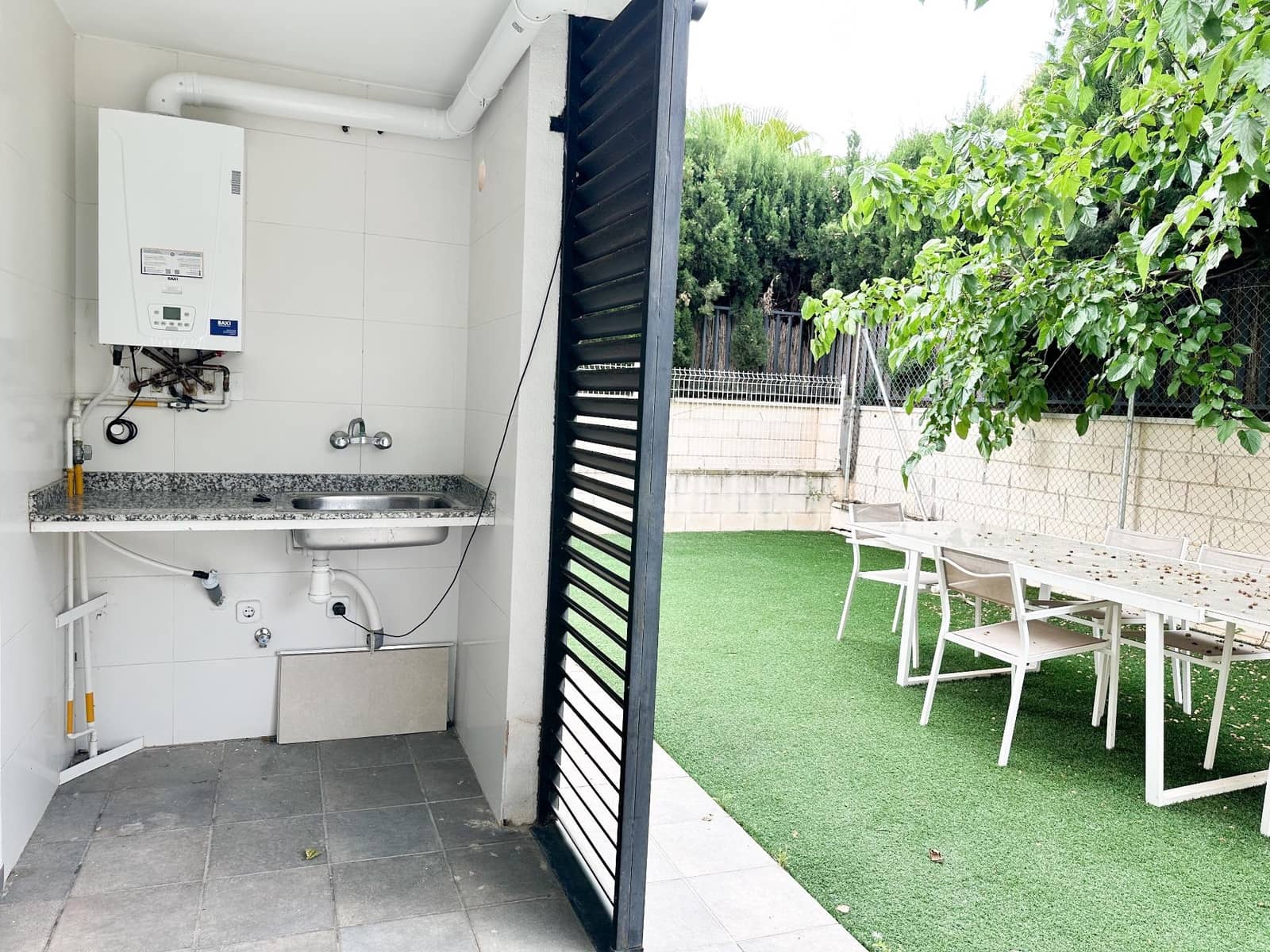 3 bedroom Semi-detached Villa for rent in Betera with pool garage - € 2,300 (Ref: 9822958)