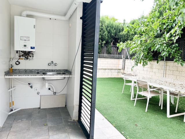 3 bedroom Semi-detached Villa for rent in Bétera with pool garage - € 2,300 (Ref: 9822958)