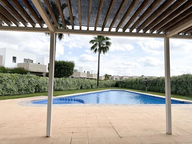 3 bedroom Semi-detached Villa for rent in Bétera with pool garage - € 2,300 (Ref: 9822958)
