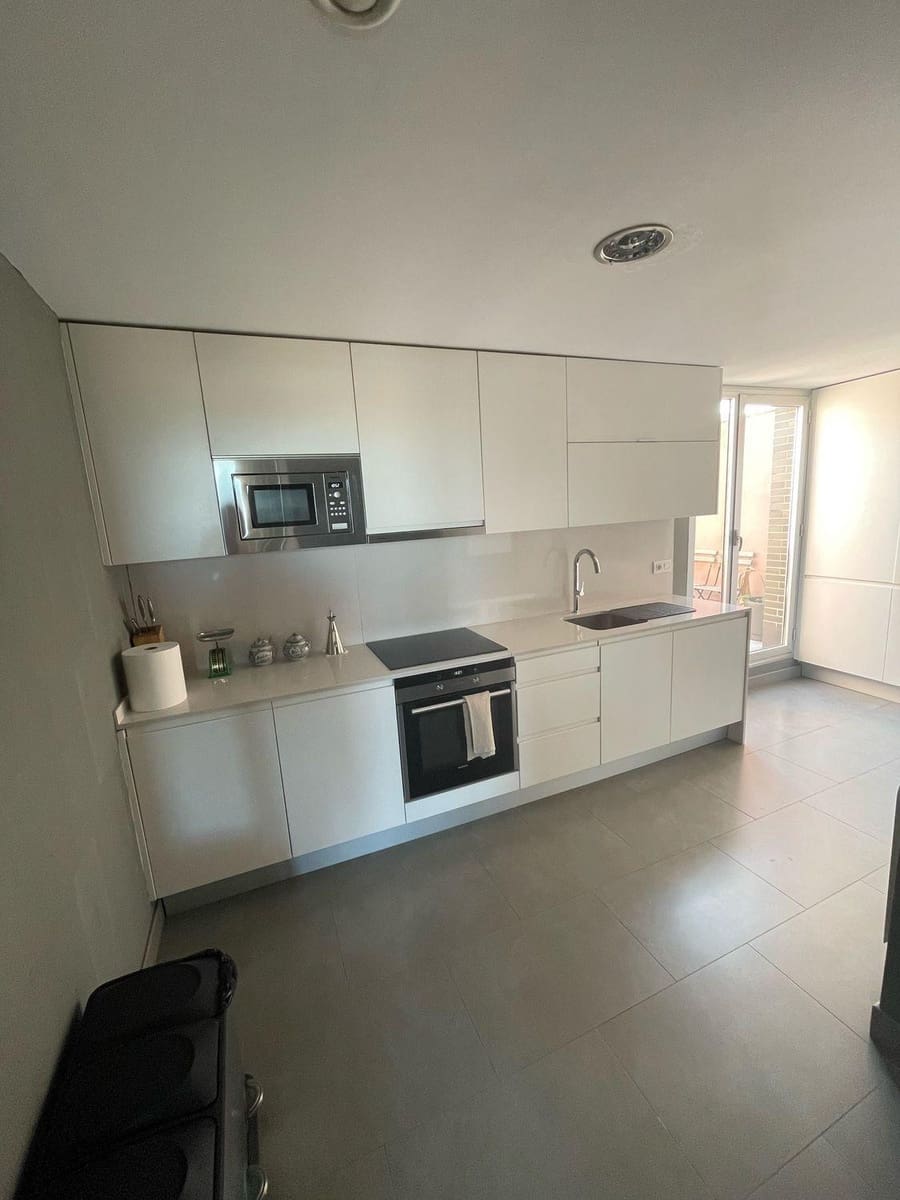3 Zimmer Penthouse zu vermieten in Valencia Stadt mit Garage - 2.700 € (Ref: 9831573)