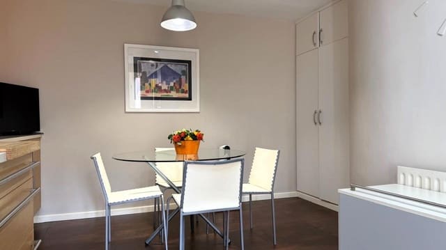 4 slaapkamer Villa te huur in Bétera met zwembad garage - € 2.600 (Ref: 9831574)