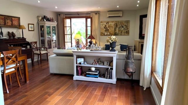 4 slaapkamer Villa te huur in Bétera met zwembad garage - € 2.600 (Ref: 9831574)