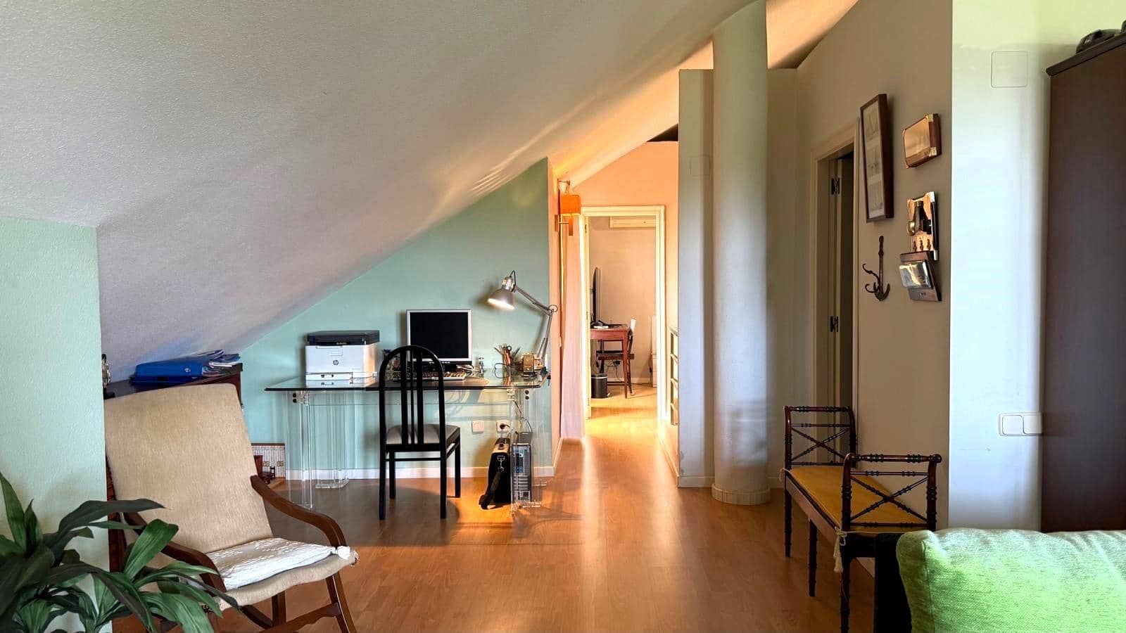 4 Zimmer Villa zu vermieten in Betera mit Pool Garage - 2.600 € (Ref: 9831574)