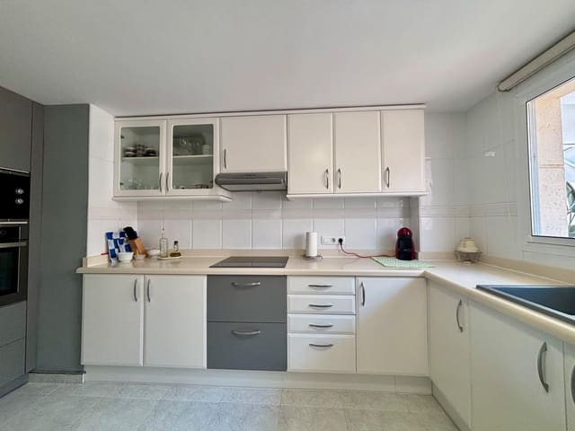 4 makuuhuone Asunto vuokrattavana paikassa Bétera mukana uima-altaan 
autotalli - 2 500 € (Ref: 9860136)