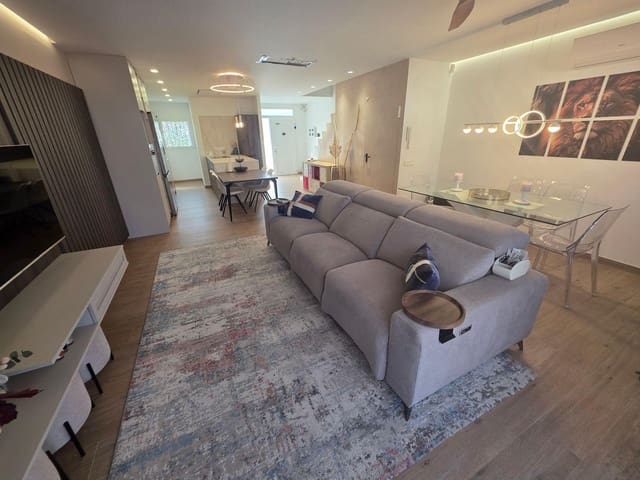4 quarto Moradia em Banda para arrendar em San Antonio de Benagéber - 2 300 € (Ref: 9893910)