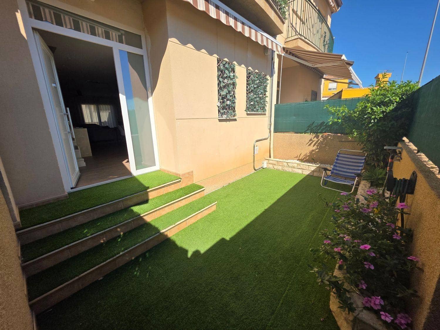 4 quarto Moradia em Banda para arrendar em San Antonio de Benageber com piscina garagem - 2 300 € (Ref: 9893910)