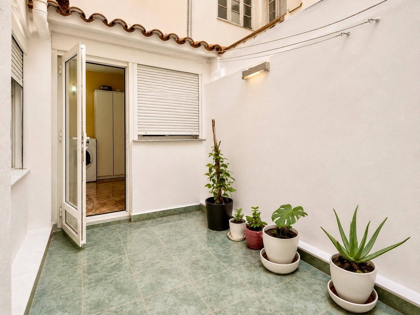 Piso de 3 habitaciones en València ciudad en venta - 240.000 € (Ref: 9903972)