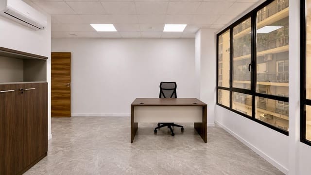 1 quarto Escritório para arrendar em Sant Francesc, Valência cidade - 750 € (Ref: 9927449)