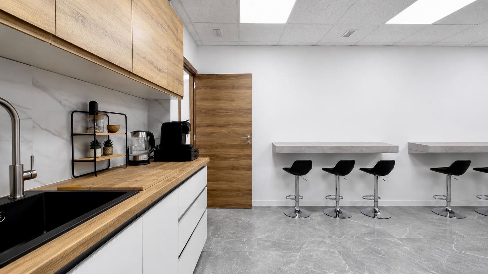 1 bedroom Office for rent in Valencia city - € 1,000 (Ref: 9927450)