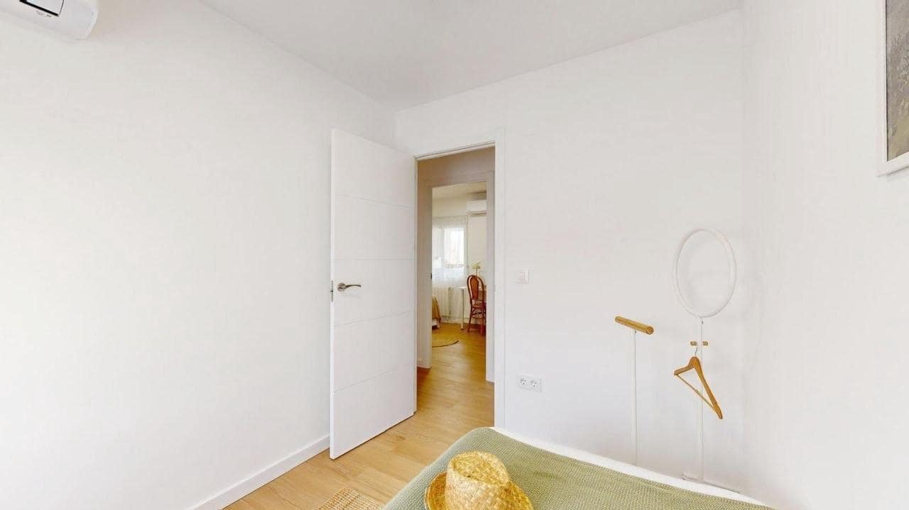 4 bedroom Flat for rent in Valencia city - € 1,900 (Ref: 9934242)