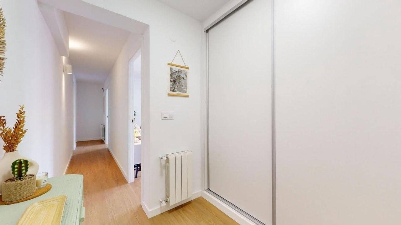 4 bedroom Flat for rent in Valencia city - € 1,900 (Ref: 9934242)