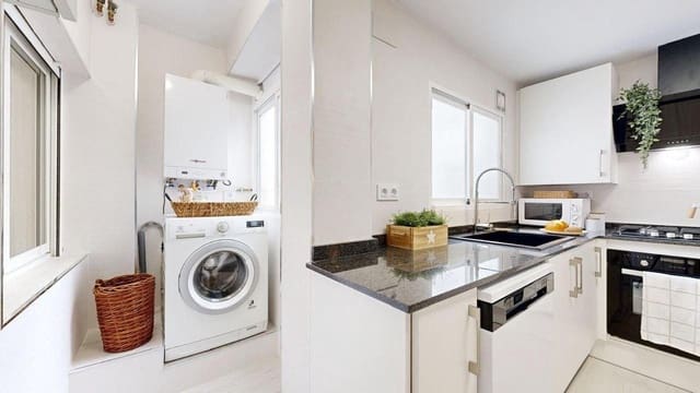 4 camera da letto Appartamento da affittare in Patraix, Valencia città - 1.900 € (Rif: 9934242)