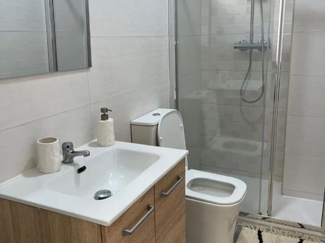 2 soveværelse Lejlighed til leje i Arrancapins, Valencia by - € 1.400 (Ref: 9947956)