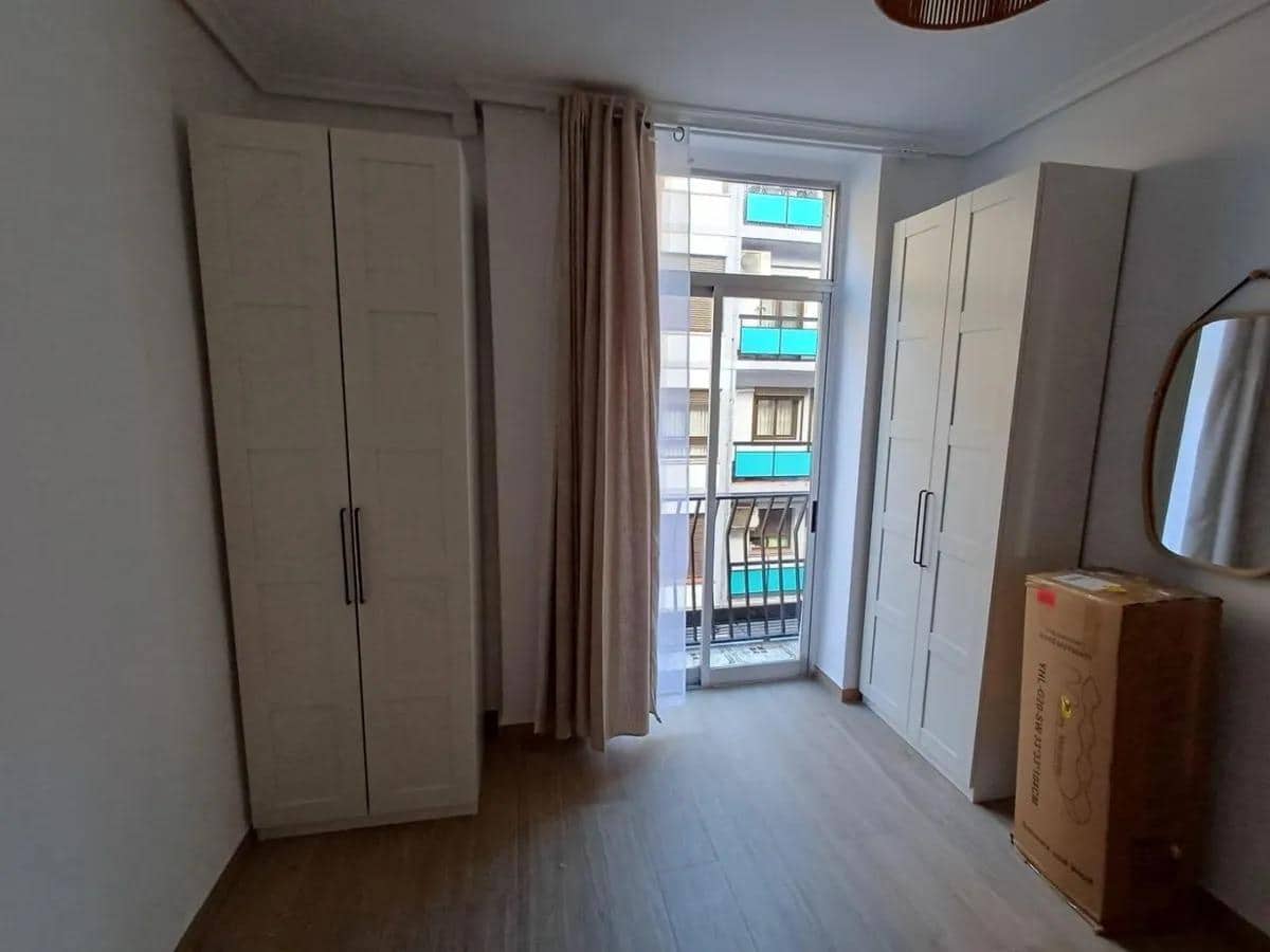 2 soveværelse Lejlighed til leje i Valencia by - € 1.400 (Ref: 9947956)