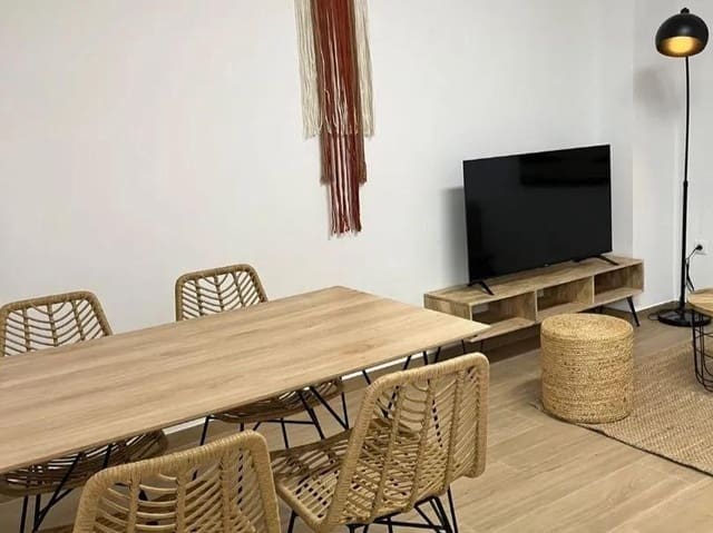 2 soveværelse Lejlighed til leje i Arrancapins, Valencia by - € 1.400 (Ref: 9947956)