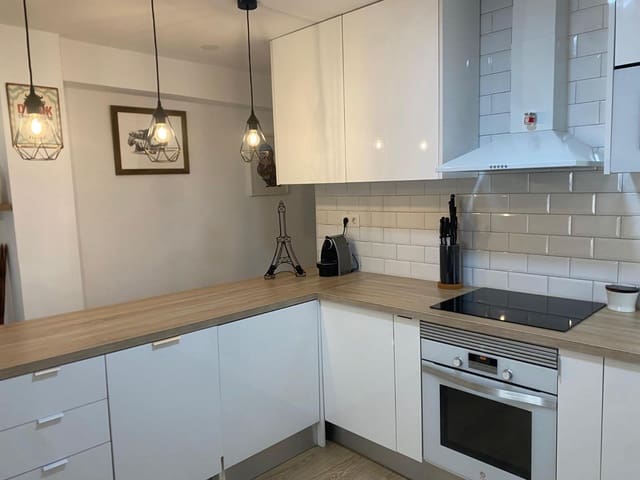 2 sypialnia Mieszkanie do wynajęcia w Ciutat Jardi, Miasto Walencja - 1 450 € (Ref: 9947957)