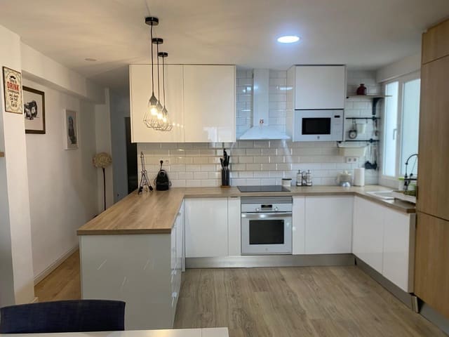 2 sypialnia Mieszkanie do wynajęcia w Ciutat Jardi, Miasto Walencja - 1 450 € (Ref: 9947957)