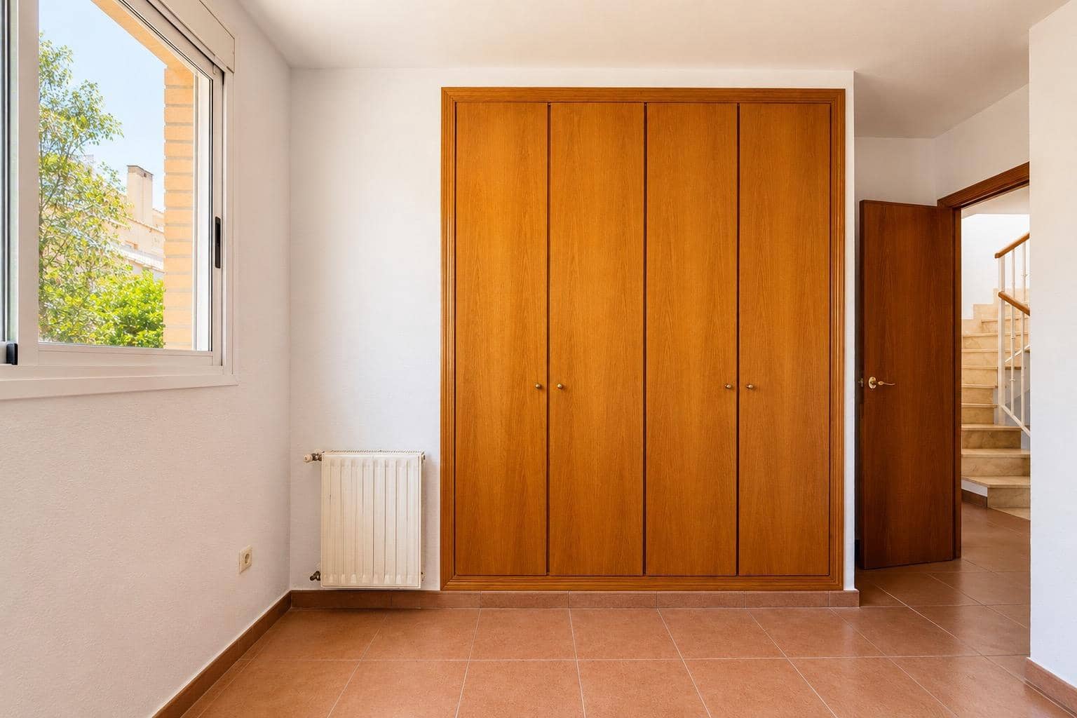 4 camera da letto Villetta Bifamiliare da affittare in Paterna con piscina garage - 2.900 € (Rif: 9947960)