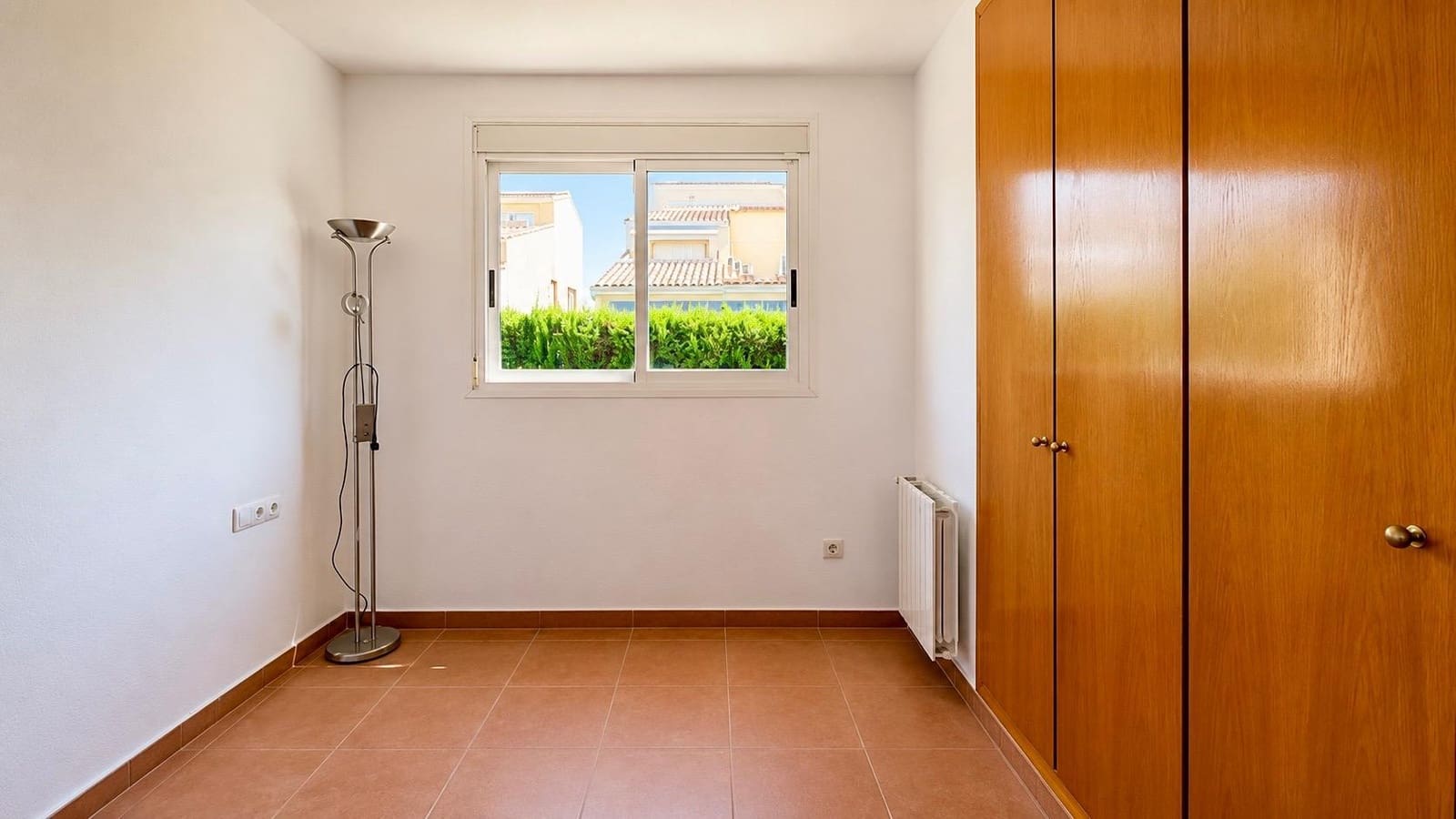 4 camera da letto Villetta Bifamiliare da affittare in Paterna con piscina garage - 2.900 € (Rif: 9947960)
