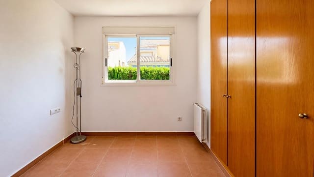4 camera da letto Villetta Bifamiliare da affittare in Casas Verdes, Paterna con piscina garage - 2.900 € (Rif: 9947960)