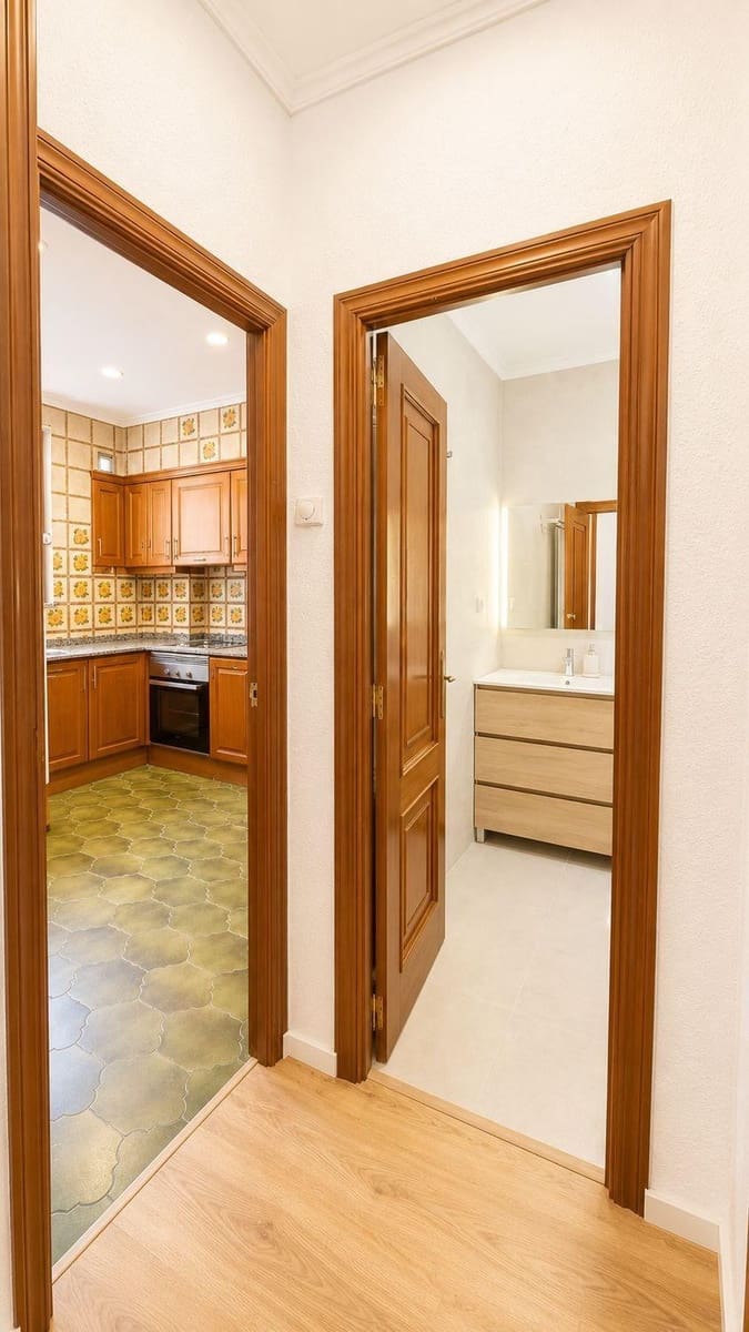 Piso de 4 habitaciones en València ciudad en alquiler - 1.750 € (Ref: 9959816)
