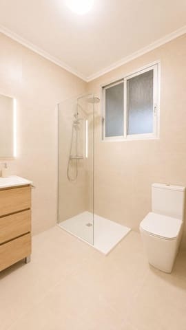Appartement de 4 chambres à louer à Arrancapins, Valence ville - 1 650 € (Ref: 9959816)