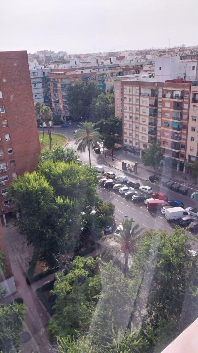 3 bedroom Flat for sale in Valencia city - € 297,000 (Ref: 9975473)