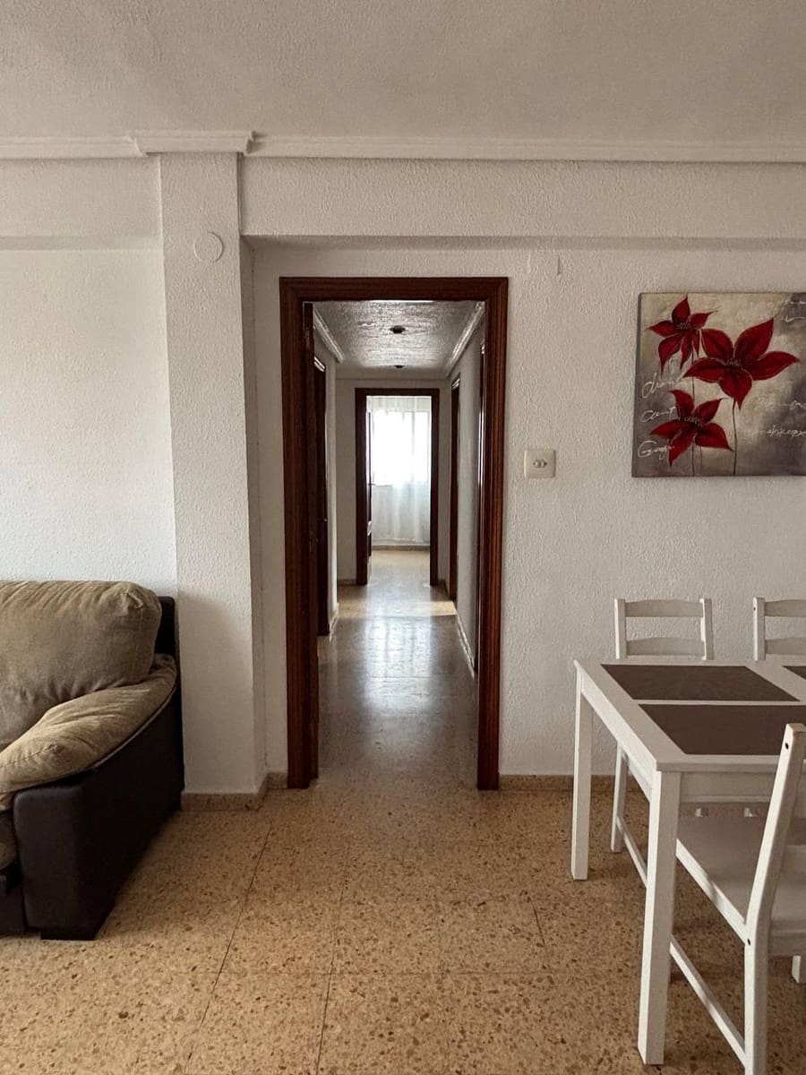 3 bedroom Flat for sale in Valencia city - € 297,000 (Ref: 9975473)