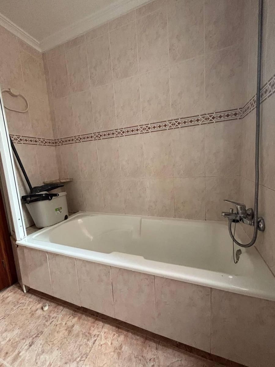 3 bedroom Flat for sale in Valencia city - € 297,000 (Ref: 9975473)