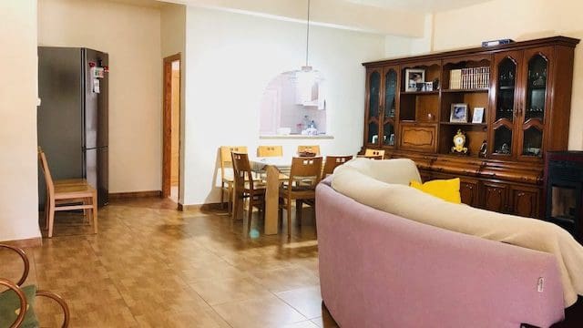 4 slaapkamer Finca/Landhuis te koop in Yecla met zwembad garage - € 275.000 (Ref: 9099480)