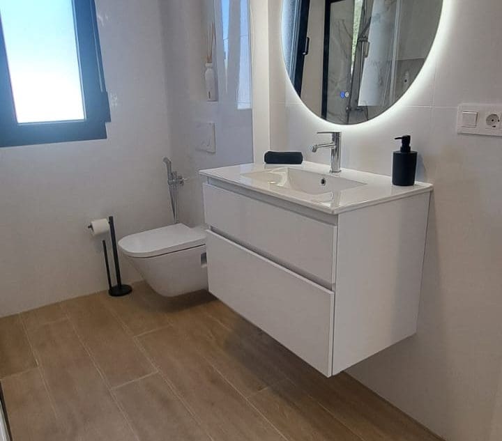 4 slaapkamer Villa te koop in Pinoso met zwembad garage - € 549.000 (Ref: 9099636)