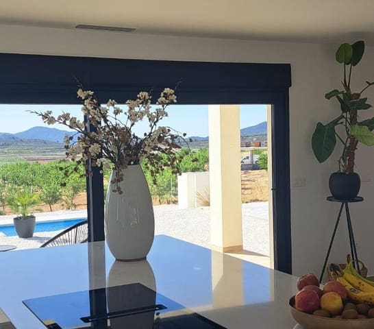 4 slaapkamer Villa te koop in Pinoso met zwembad garage - € 549.000 (Ref: 9099636)