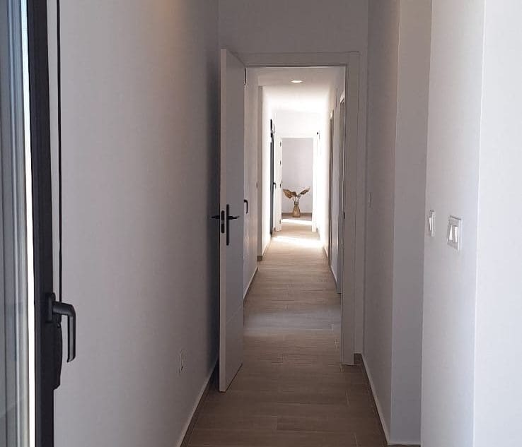 4 slaapkamer Villa te koop in Pinoso met zwembad garage - € 549.000 (Ref: 9099636)