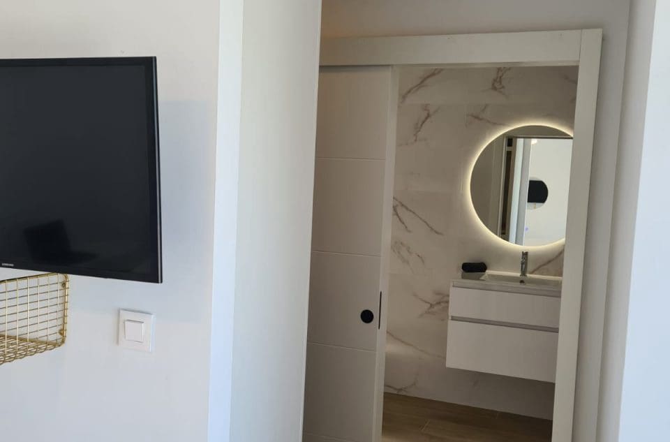 4 slaapkamer Villa te koop in Pinoso met zwembad garage - € 549.000 (Ref: 9099636)