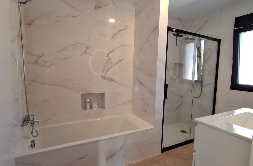 4 slaapkamer Villa te koop in Pinoso met zwembad garage - € 549.000 (Ref: 9099636)