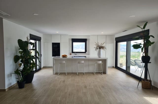 4 slaapkamer Villa te koop in Pinoso met zwembad garage - € 549.000 (Ref: 9099636)