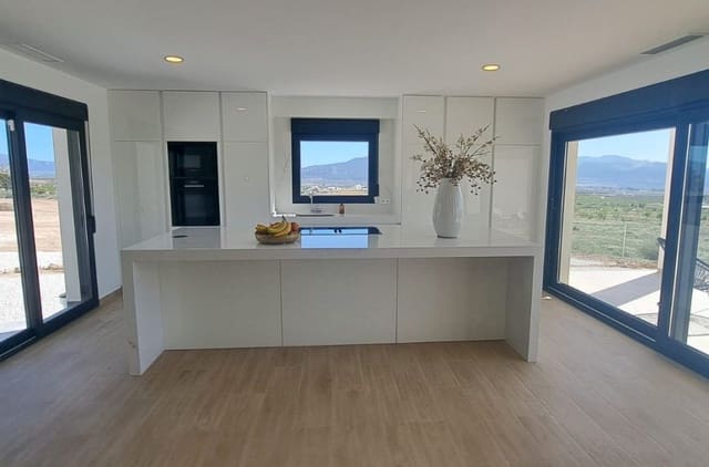 4 slaapkamer Villa te koop in Pinoso met zwembad garage - € 549.000 (Ref: 9099636)