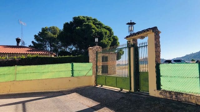 4 sovrum Finca/Hus på landet till salu i Yecla med garage - 151 000 € (Ref: 9101707)