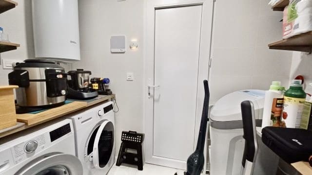 6 Zimmer Villa zu verkaufen in Pinoso mit Pool - 699.000 € (Ref: 9101807)