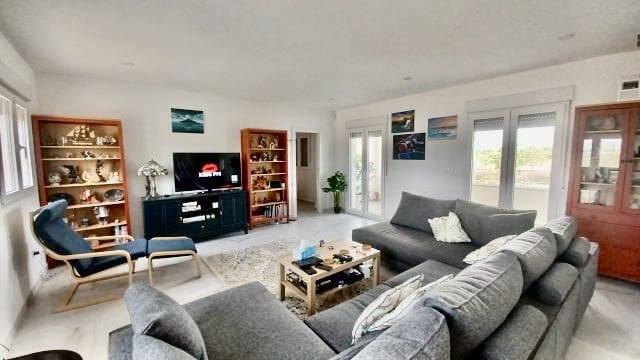 6 Zimmer Villa zu verkaufen in Pinoso mit Pool - 699.000 € (Ref: 9101807)