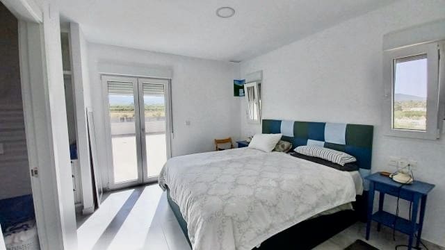 6 Zimmer Villa zu verkaufen in Pinoso mit Pool - 699.000 € (Ref: 9101807)